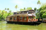 Munnar  Thekkady  Kumarakom  Cochin 5 Night 6 Days