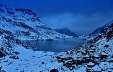 Beautiful 5 Days 4 Nights Darjeeling Lake Vacation Package