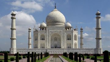 Beautiful 3 Days DELHI Vacation Package by India Holiday Travel