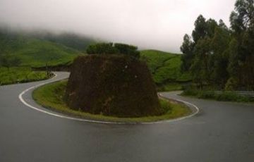 Family Getaway 7 Days 6 Nights Munnar, Thekkady, Alleppey and Kovalam Vacation Package