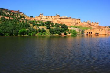 Family Getaway 5 Days 4 Nights Jaipur Religious Vacation Package