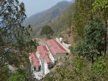 Amazing 3 Days 2 Nights Lansdowne Luxury Trip Package