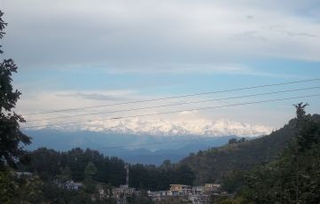 Dhanaulti, Mussoorie with Kanatal Tour Package from Kaudia Range