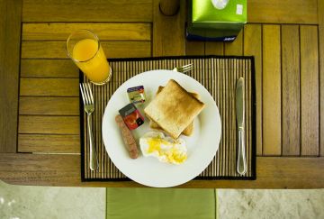 Amazing 6 Days Maamigili Island Holiday Package