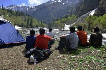 Beautiful 8 Days Dehradun to Dhaula Camp Tour Package