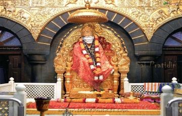 Ecstatic 4 Days 3 Nights Mumbai with Shirdi Holiday Package