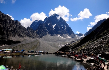 Ecstatic 4 Days Delhi to Delhi - Corbett - Nainital Tour Package