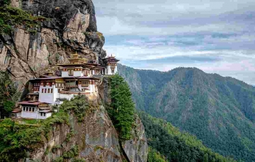 Memorable 8 Days Siliguri to Punakha Tour Package