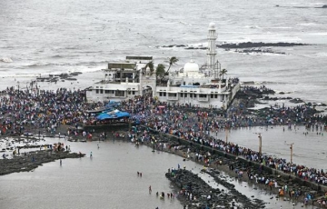 Memorable 3 Days 2 Nights Mumbai Religious Trip Package