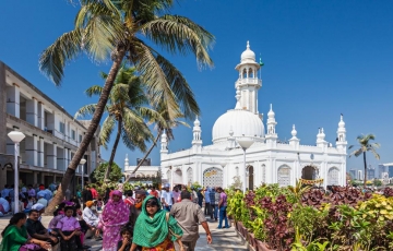 Heart-warming 3 Days Mumbai Religious Trip Package