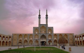 Heart-warming 15 Days 14 Nights Tehran Holiday Package