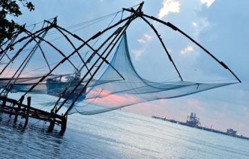 Munnar, Thekkady and Alleppey Tour Package from Cochin