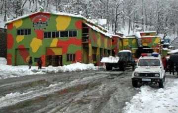 Ecstatic 4 Days 3 Nights Srinagar and Gulmarg Trip Package