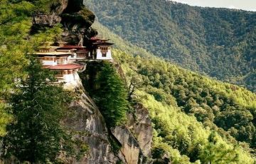 Ecstatic 6 Days 5 Nights paro Mountain Tour Package