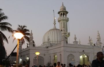 Magical Mumbai Tour Package for 3 Days 2 Nights