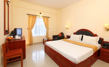 5 Days Munnar to Thekkady Wildlife Tour Package