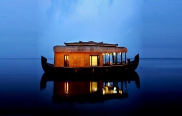 Munnar, Thekkady and Alleppey Tour Package from Cochin