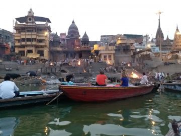 Family Getaway Varanasi Monument Tour Package for 3 Days 2 Nights