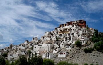 Best 5 Days 4 Nights Leh Family Tour Package