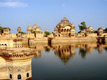 Beautiful 5 Days Mathura to Agra Historical Places Trip Package