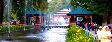 Beautiful 5 Days Pahalgam Honeymoon Trip Package