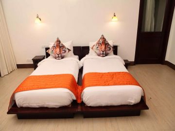 3 Days New Delhi to Jimcorbett Hill Tour Package