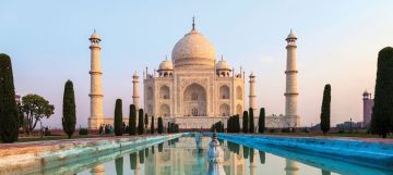 Family Getaway 6 Days Agra Friends Tour Package