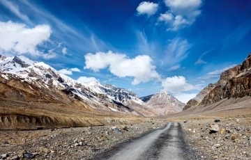 Heart-warming 7 Days Leh to Ladakh Weekend Getaways Holiday Package