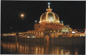 Pleasurable Jaipur Ajmer Religious Tour Package for 4 Days from Delhi
