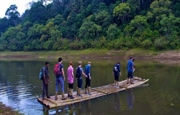 Ecstatic 5 Days Munnar, Thekkady with Alleppey Hill Stations Vacation Package