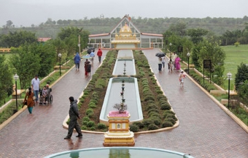 Pleasurable Shirdi Religious Tour Package for 2 Days from Pune