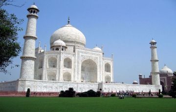 Best 9 Days 8 Nights Agra Holiday Package