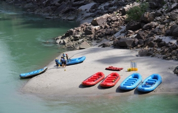 Beautiful 3 Days Delhi to Rishikesh Hill Stations Trip Package