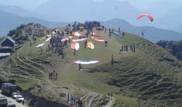 9 Days Shimla, Manali, Dharamshala with Dalhousie Honeymoon Tour Package