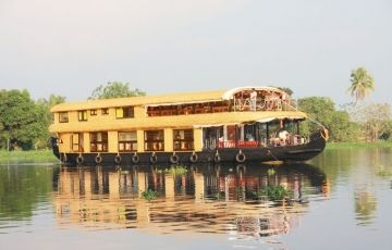 Beautiful 8 Days 7 Nights Munnar, Cochin, Thekkaday with Alleppey Vacation Package