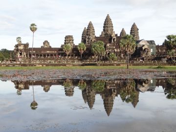Memorable ANGKOR TEMPLE Tour Package for 4 Days 3 Nights from Cambodia