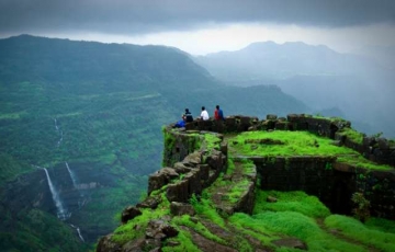 Pleasurable 2 Days Matheran Hill Stations Trip Package