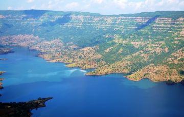 Pleasurable 4 Days 3 Nights Mahabaleshwar Hill Stations Holiday Package