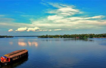Amazing 6 Days Cochin to Kumarkom Tour Package