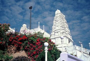 4 Days Charminar, Golconda Fort and Ramoji Film City Forest Holiday Package