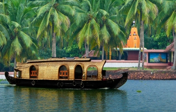 3 Days Kochi Water Activities Holiday Package