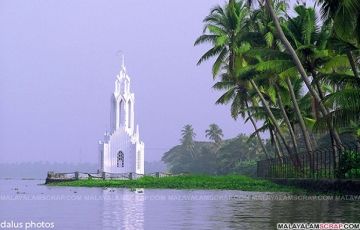 Best 6 Days 5 Nights Munnar Luxury Holiday Package