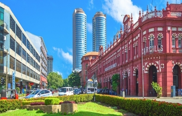 Heart-warming 4 Days Colombo and Kandy Tour Package