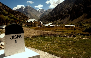 Magical 10 Days Jispa, Sarchu, Leh and Khardungla Holiday Package