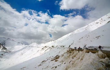 6 Days New Delhi with Leh Vacation Package
