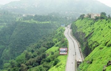 Heart-warming 4 Days 3 Nights Lonavla Nature Trip Package