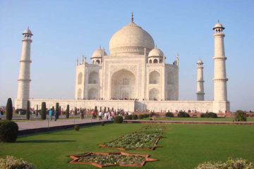 Ecstatic 2 Days New Delhi to Agra Vacation Package