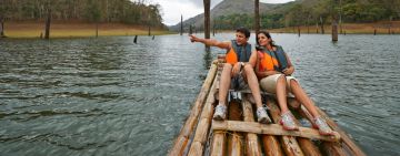 6 Days 5 Nights Munnar, Thekkady, Alleppey and Cochin Friends Holiday Package