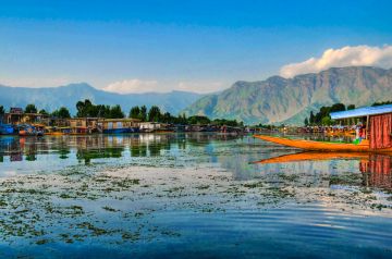 Memorable 5 Days Lal Chowk and Nishat Vacation Package