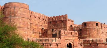 Family Getaway 10 Days Manali Historical Places Trip Package